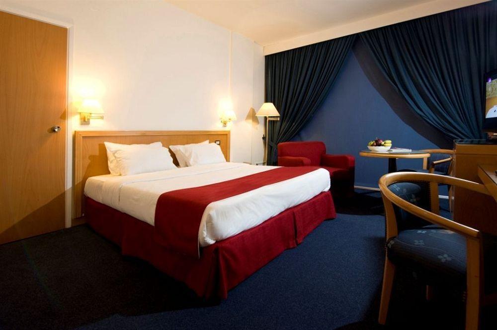 Cavalier 4* Beirut